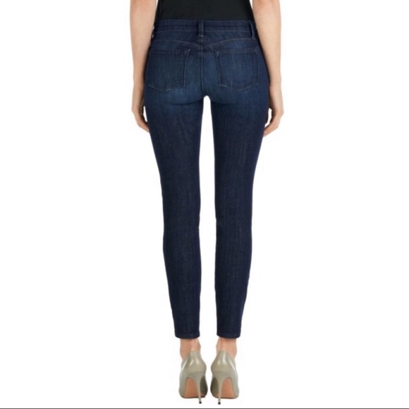 30% OFF🌟J. Brand Midrise 811 Skinny Jeans Daring - Picture 9 of 11